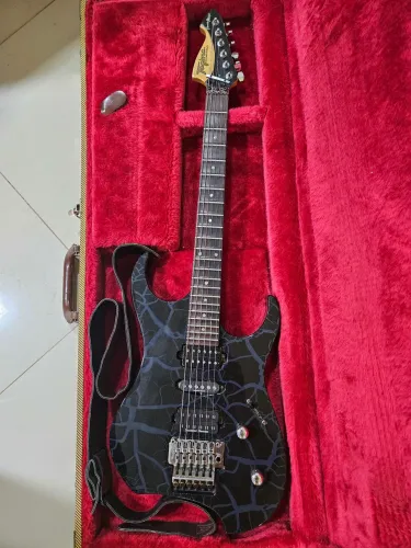 Guitarra tagima arrow 1 toda original. 