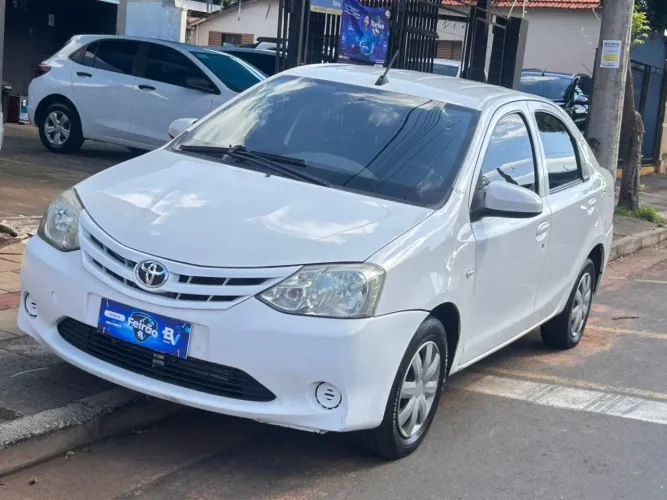 Toyota Etios X Sedan 1.5 Flex 16V 4P Mec. 2017