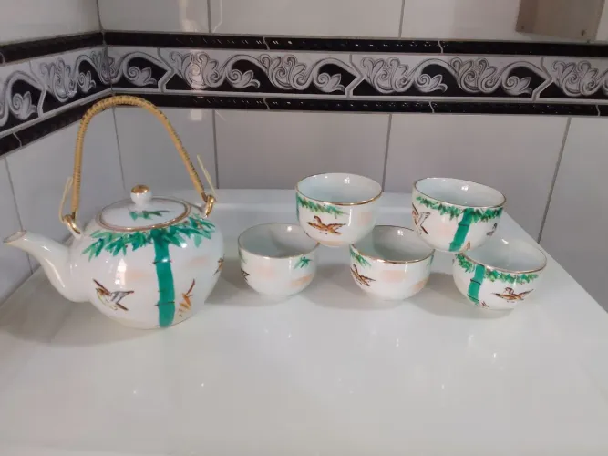 Conjunto de Chá com 5 Peças.