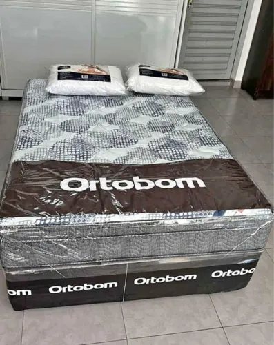 Cama Box casal Ortobom ( Brinde 2 Travesseiros ) Pronta Entrega Molas Ensacadas 