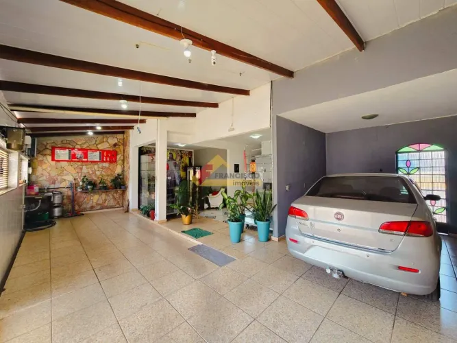 Casa à venda, 4 quartos, 1 suíte, 2 vagas, Manoel Valinhas - Divinópolis/MG