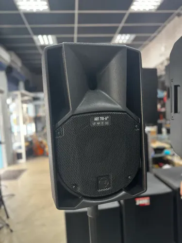 Caixa de Som RCF Art 710 Mk5