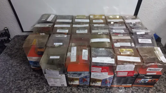 Lote de Câmeras filmadora vivitar várias cores com defeito