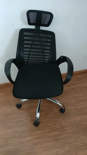 Cadeira de Escritório Giratória com Encosto de Malha