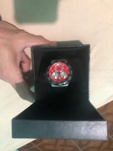 Relógio Esportivo Vermelho