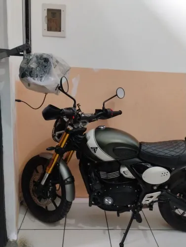 Vendo Scrambler 400x sem detalhes