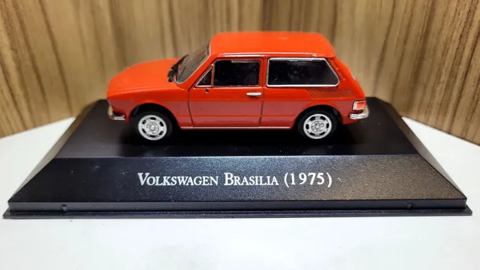 Miniatura | Carros Inesquecíveis do Brasil - Volkswagen Brasília 1975