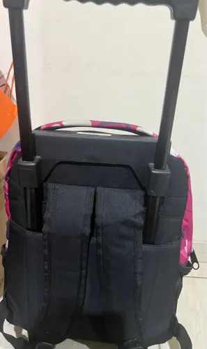 Mochila de rodinha infantil  kappa com estampa floral