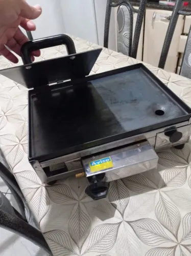 Fritadeira e chapa a venda semi novas 