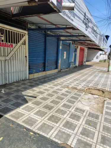 Lote Comercial com 4 Salas e 2 Casas no Setor Rodoviário