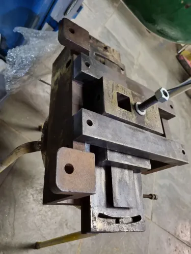 Dispositivo cônico para torno