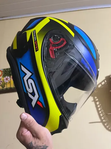 Capacete ASX usado poucas vezes