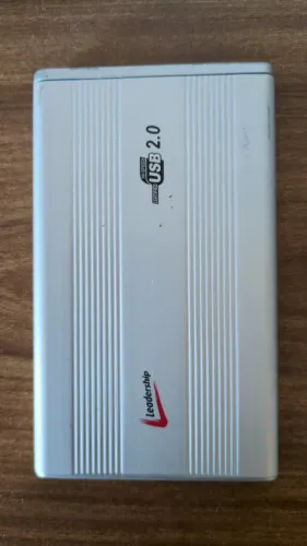 Case externa USB 2.0 com HD Samsung 120GB (com defeito)