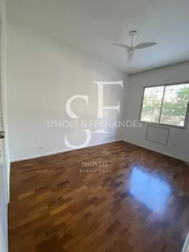 Tijuca - Rua Carlos de Vasconcelos - Apartamento 2 quartos, dependência completa, infraest