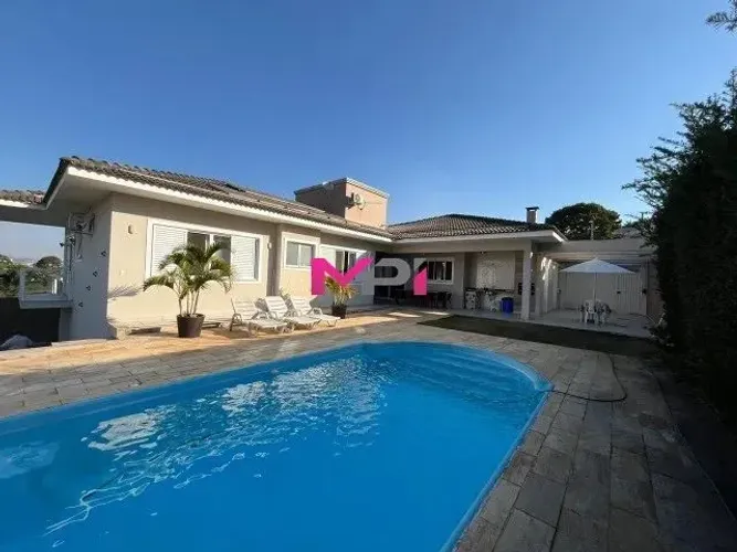 CASA A VENDA NO CONDOMÍNIO PORTAL DA COLINA - JUNDIAÍ/SP.