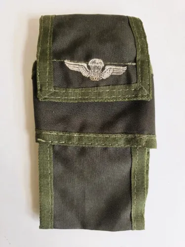 Porta-celular Bda Inf Pqdt verde resistente para cinto - uso diário