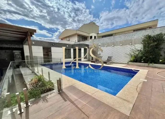 Casa com Piscina com 420 m² - 5 quartos em Mata da Praia - Vitória - ES