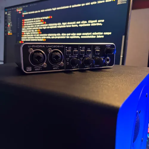 Interface de áudio behringer umc 202hd