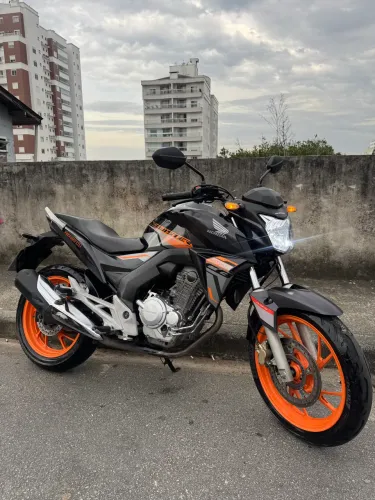HONDA CB 250F TWISTER 2021