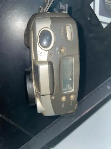 Câmera Digital Kodak Vintage Retrô com Flash e Tela LCD