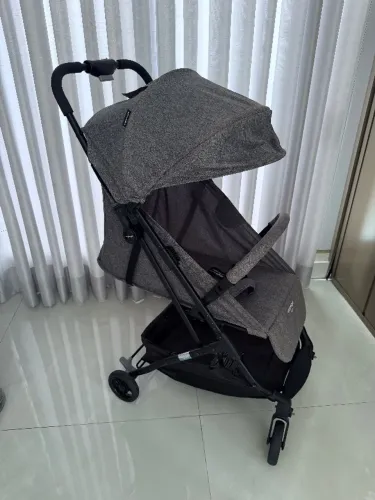 Carrinho Voyage Compacto