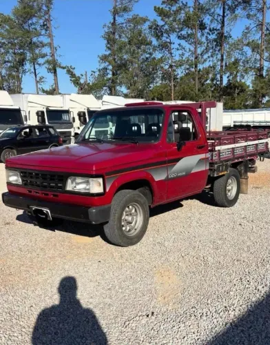VENDE-SE CHEVROLET D-20