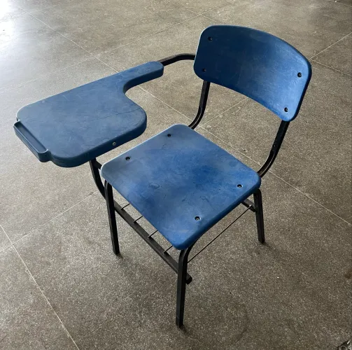 Cadeira Escolar de Braço