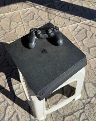 Vende-se ps4 1tb