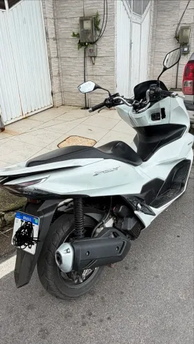 Moto Honda pcx branca