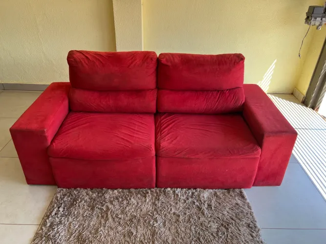 Vendo Sofá retrátil e reclinável usado em bom estado Entrego *