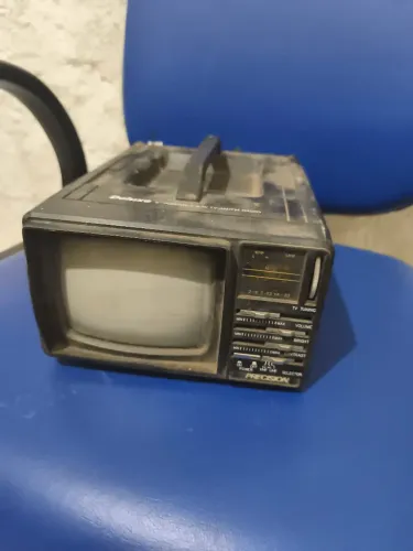 Tv portátil Precision 5 polegadas não funciona