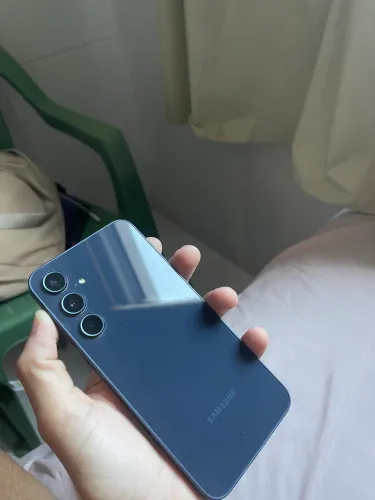 Samsung A35