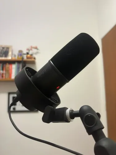 Microfone Fifine K688 + braço articulado 