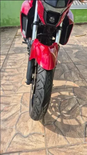 Fazer 250 ano 2023, bem conservada