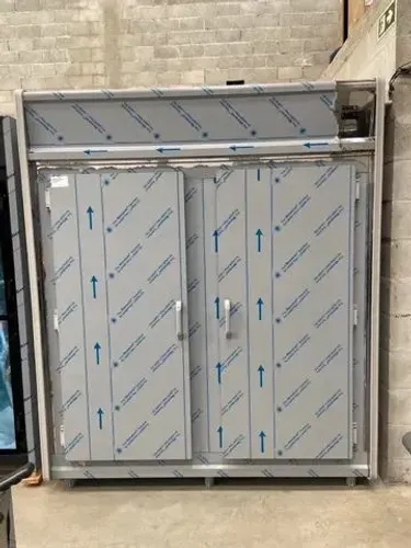 Ac câmara fria Gelopar 2100 litros açougue com gancheira