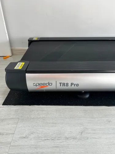 Esteira Speedo TR8 Pro