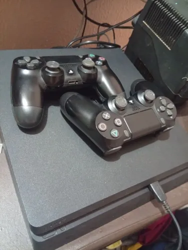 Ps4 1tb 2 controles