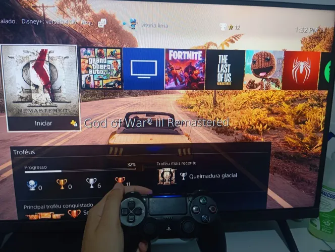 PS4 slim 1 tb Novo tudo original