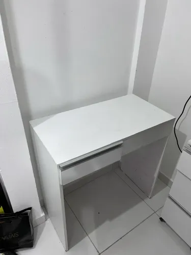 Mesa para manicure