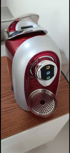 Cafeteira Três Corações Vermelha - Multibebidas Automática