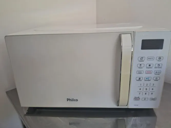 Vendo Micro-ondas funcionando perfeitamente