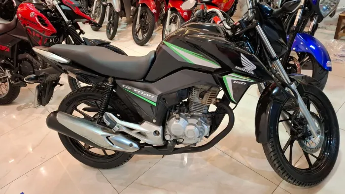 TITAN 160 2017