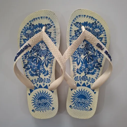 Chinelo FARM Azulejos Branco e Azul 37/38