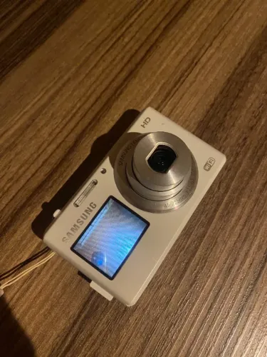 Câmera Digital Samsung (Com Tela de Selfie)