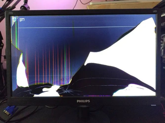 Monitor Philips 193V5L.