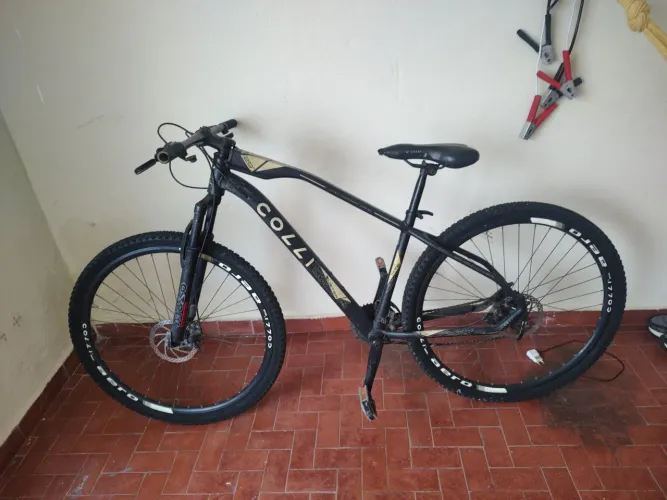 Vende -se uma bike aro 29 super zerada valor 500