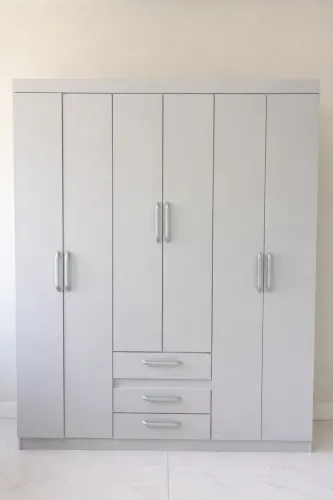 Vendo guarda-roupa casal 