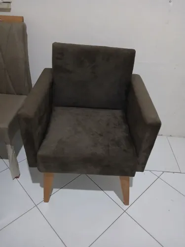 Vendo poltrona semi nova preco de ocasiao