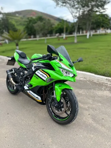 Kawasaki Ninja Zx-4r 2025