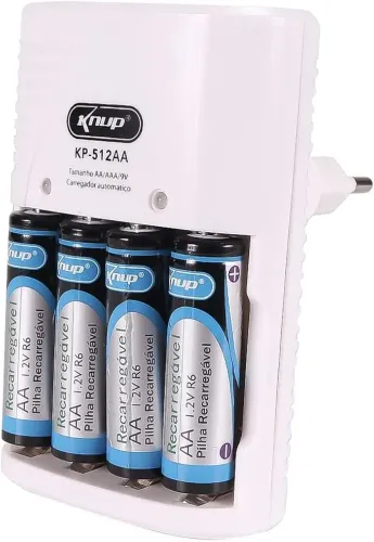 Carregador para Pilhas Aa/aaa e Bateria 9v Recarregáveis Bivolt - Branco - Novo